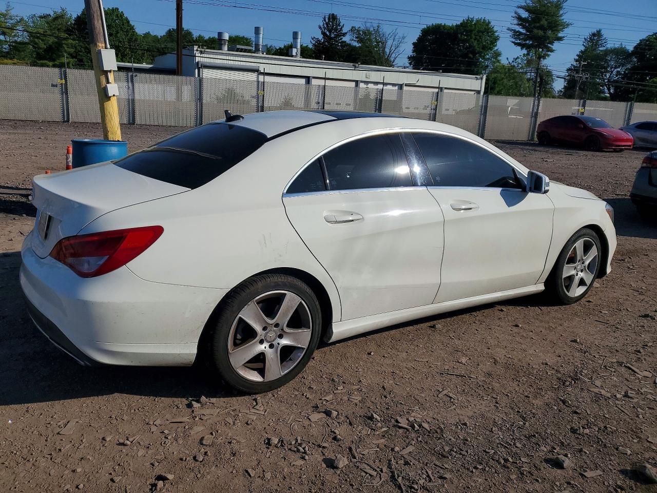 2017 Mercedes-Benz Cla 250 - Фото 3