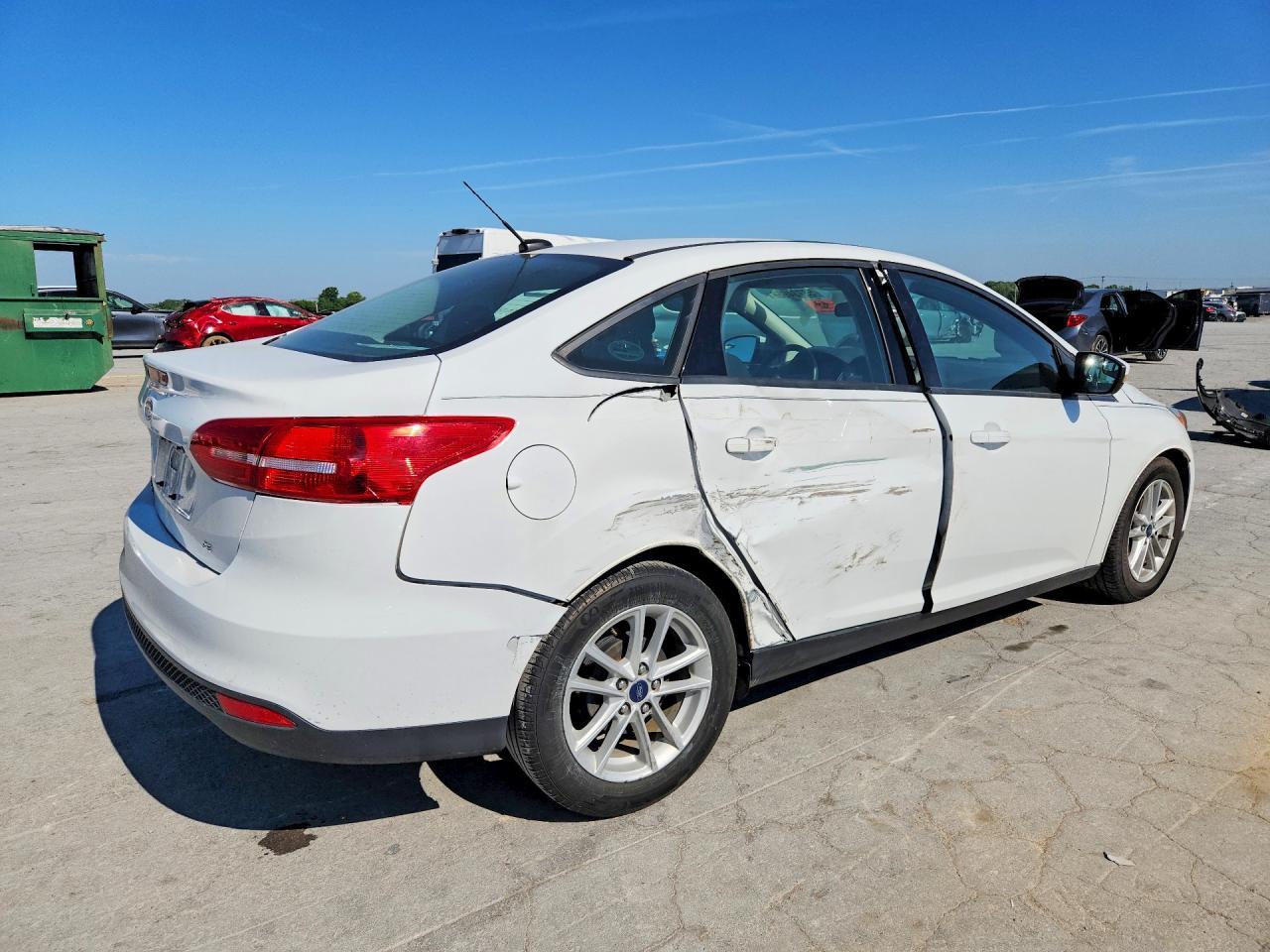 2018 Ford Focus Se - Image 3