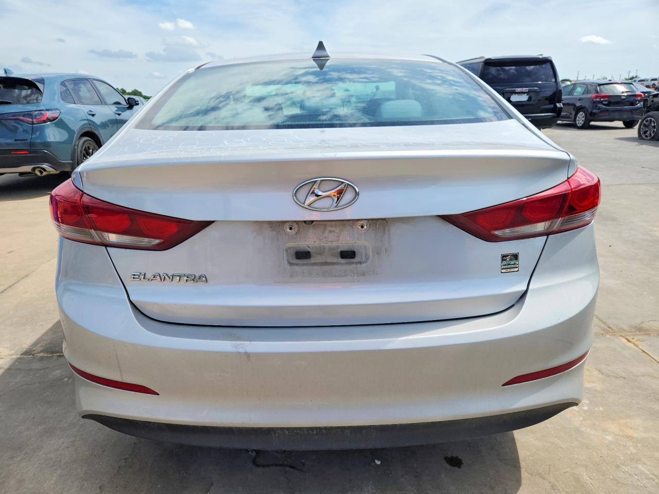 2017 Hyundai Elantra Se - Image 6