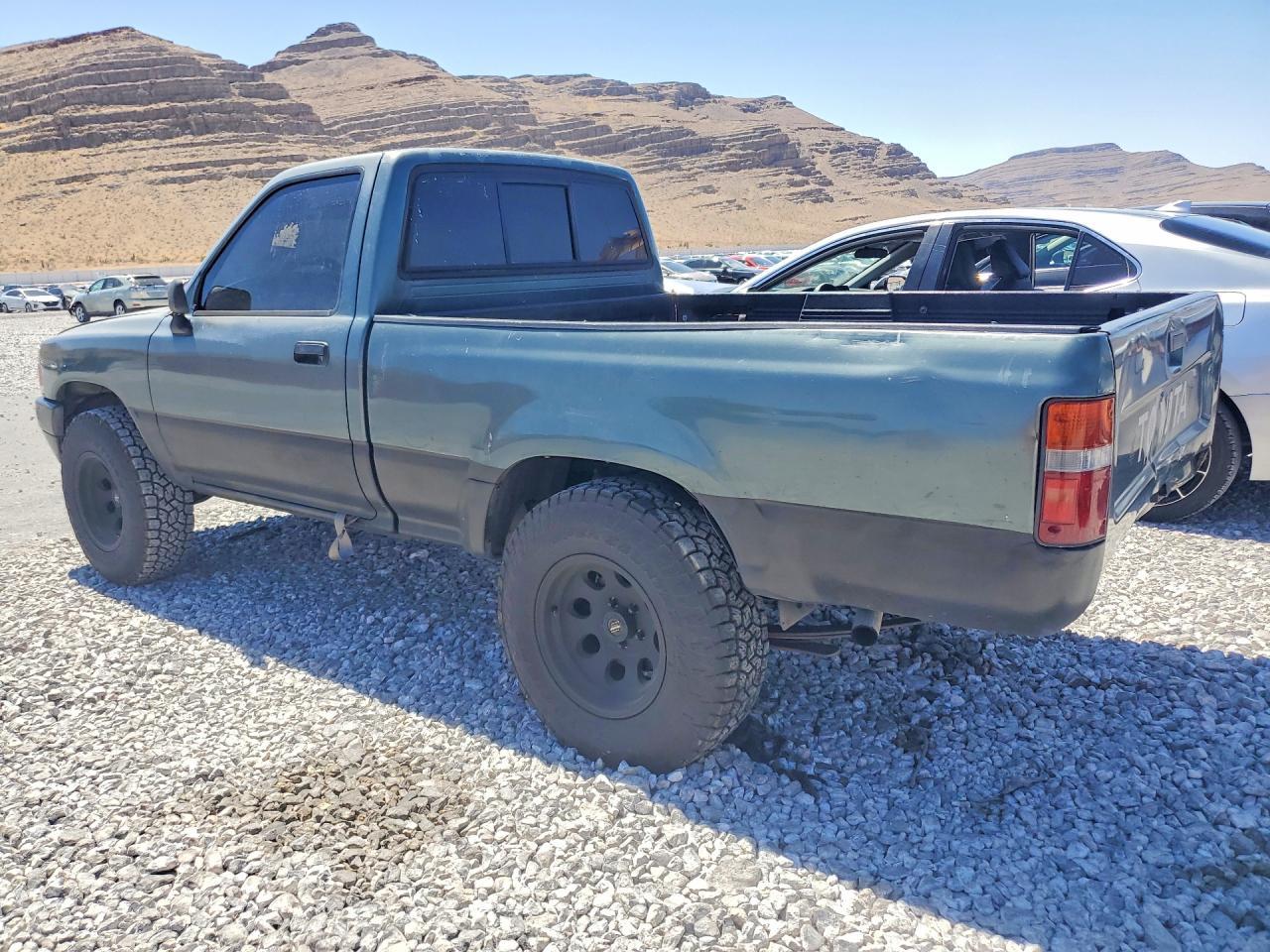 1993 Toyota Pickup Base - Фото 2