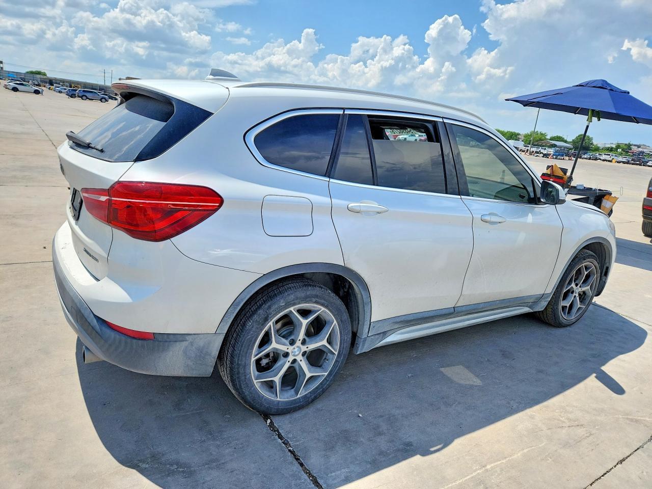 2018 BMW X1 Sdrive28I - Фото 3