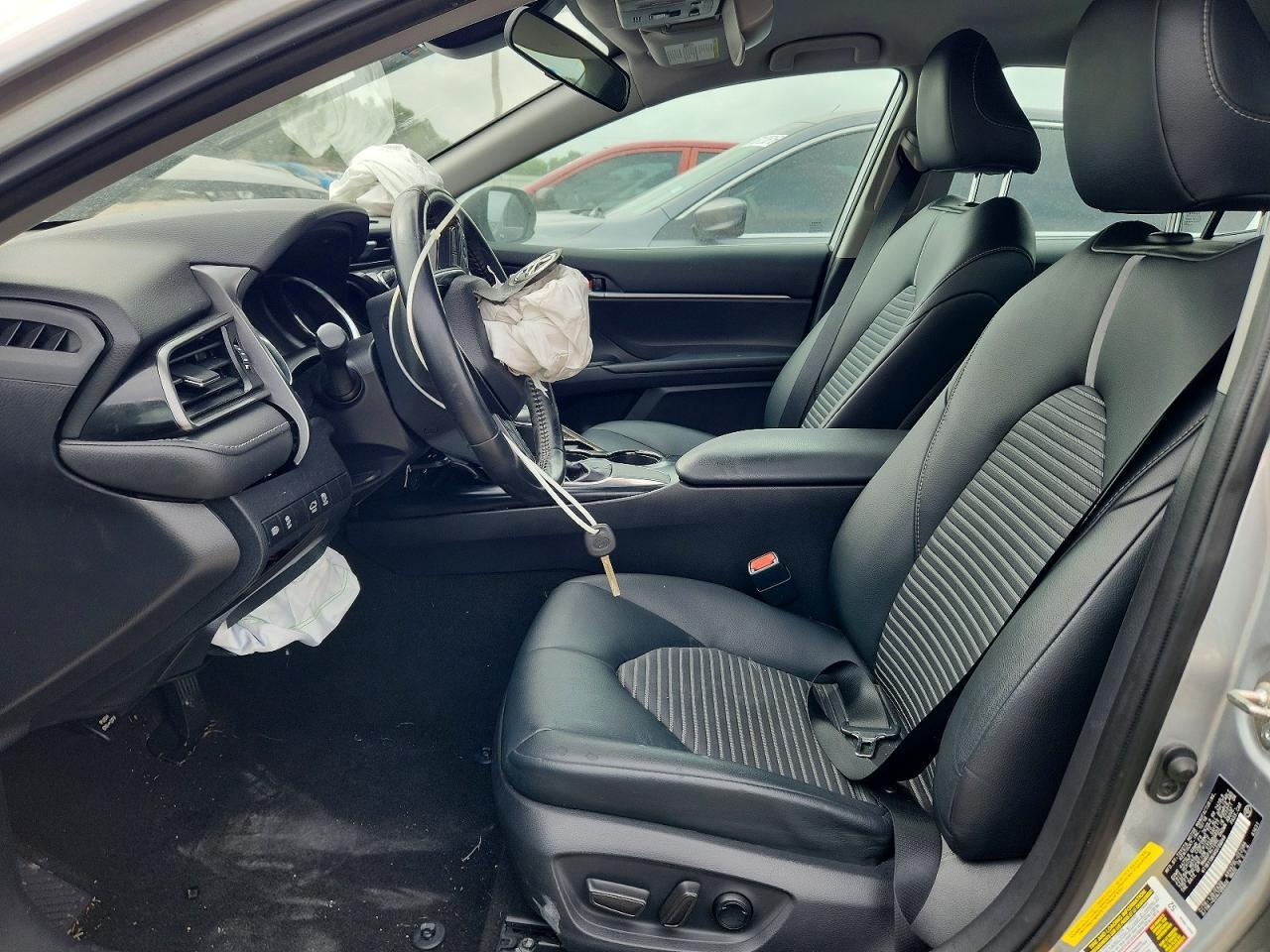 2019 Toyota Camry Se - Фото 7