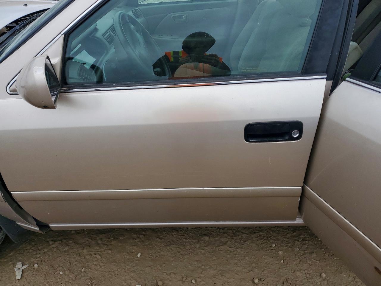 2001 Toyota Camry Le - Фото 7