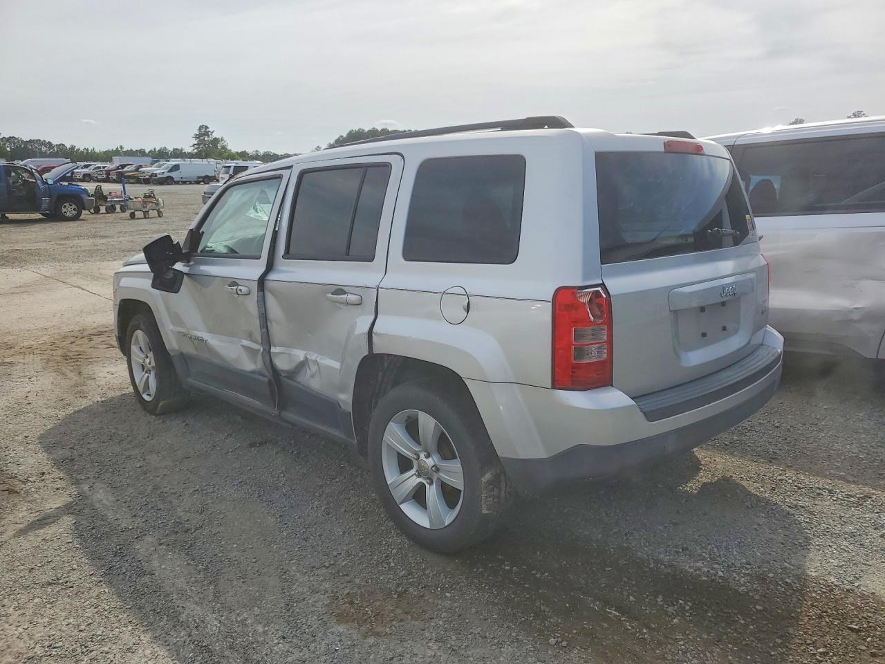 2013 Jeep Patriot Latitude - Image 2