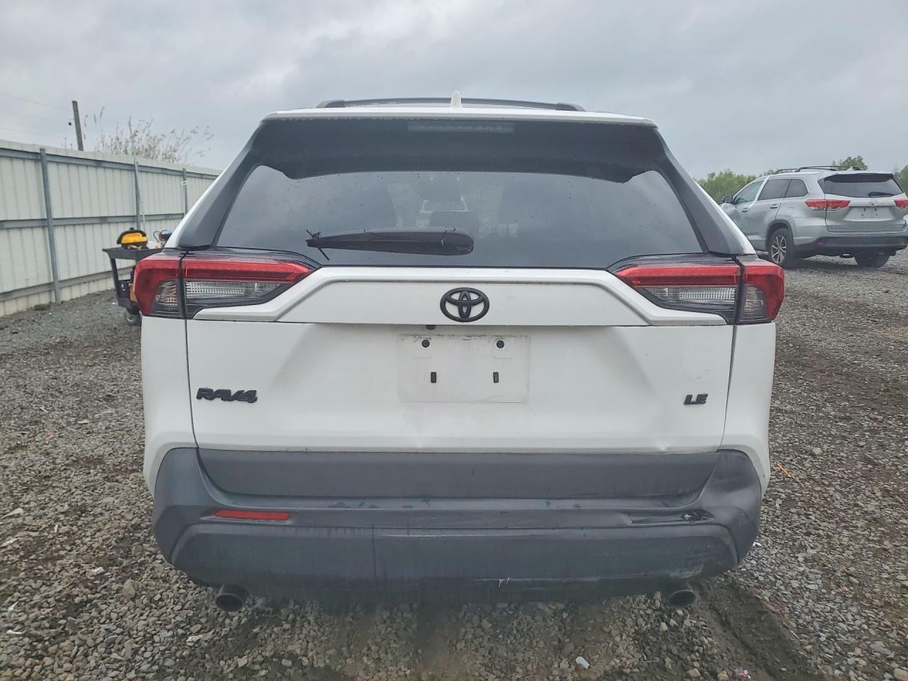 2020 Toyota Rav4 Le - Фото 6