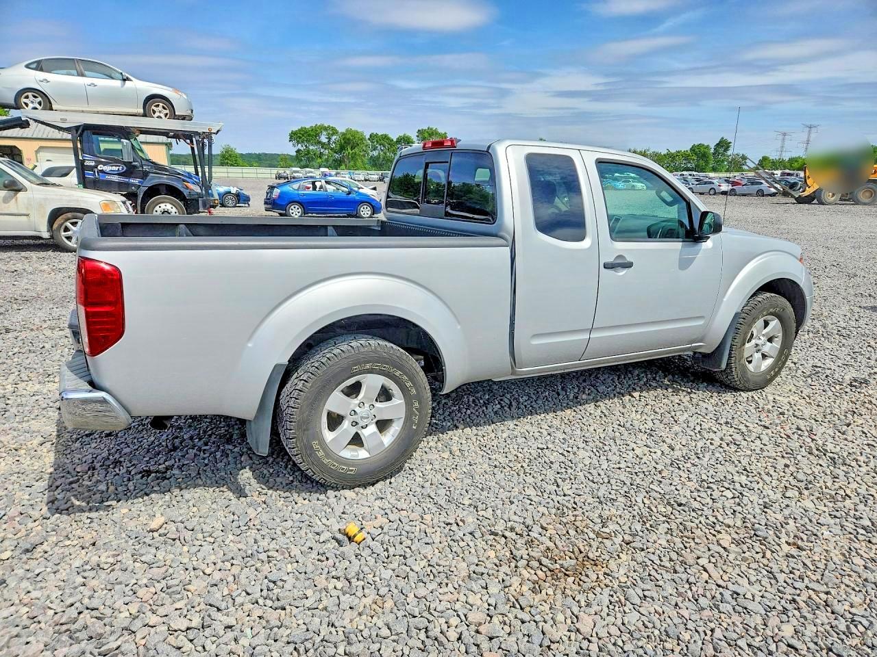 2012 Nissan Frontier Sv V6 - Фото 3