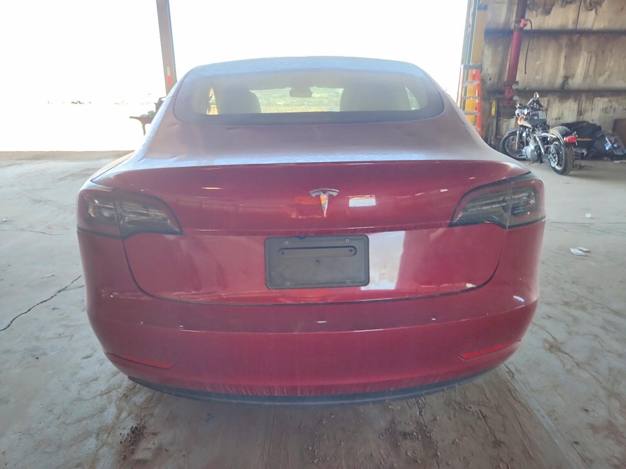 2023 Tesla Model 3 - Фото 6