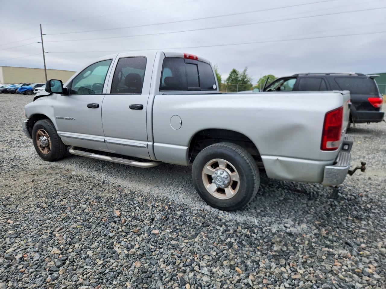 2005 Dodge Ram 2500 St - Фото 2
