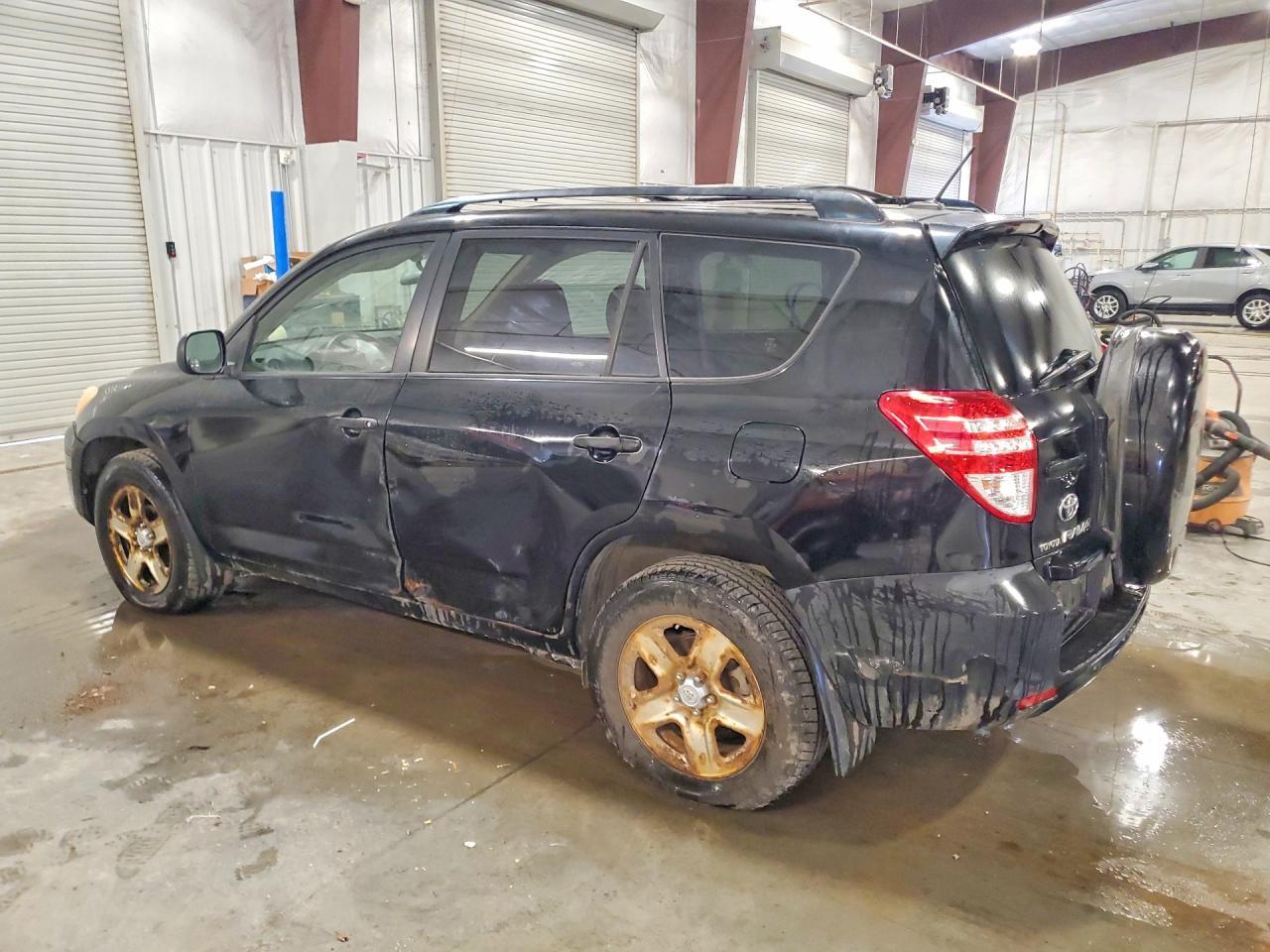 2010 Toyota Rav4 - Фото 2