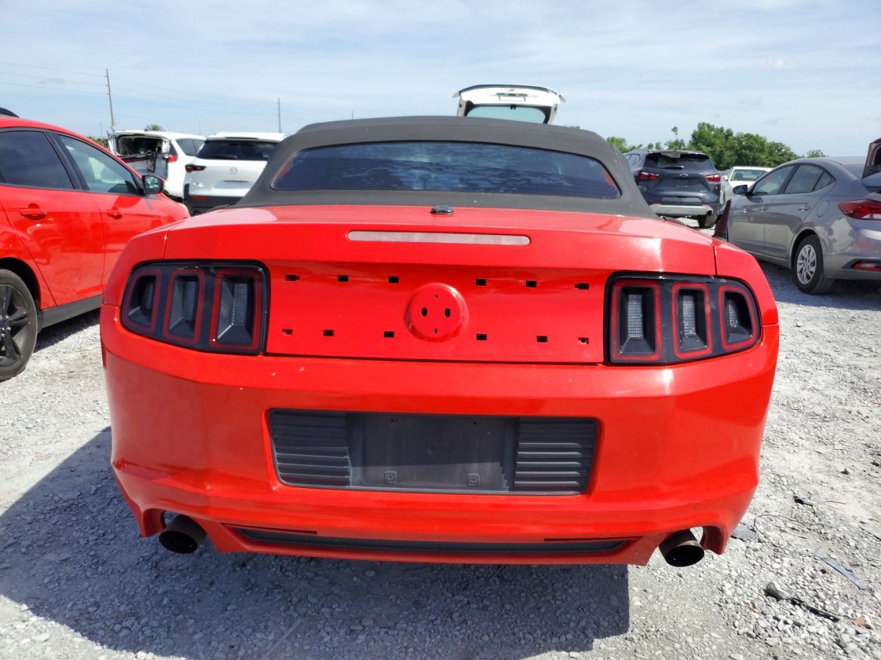 2014 Ford Mustang - Image 6