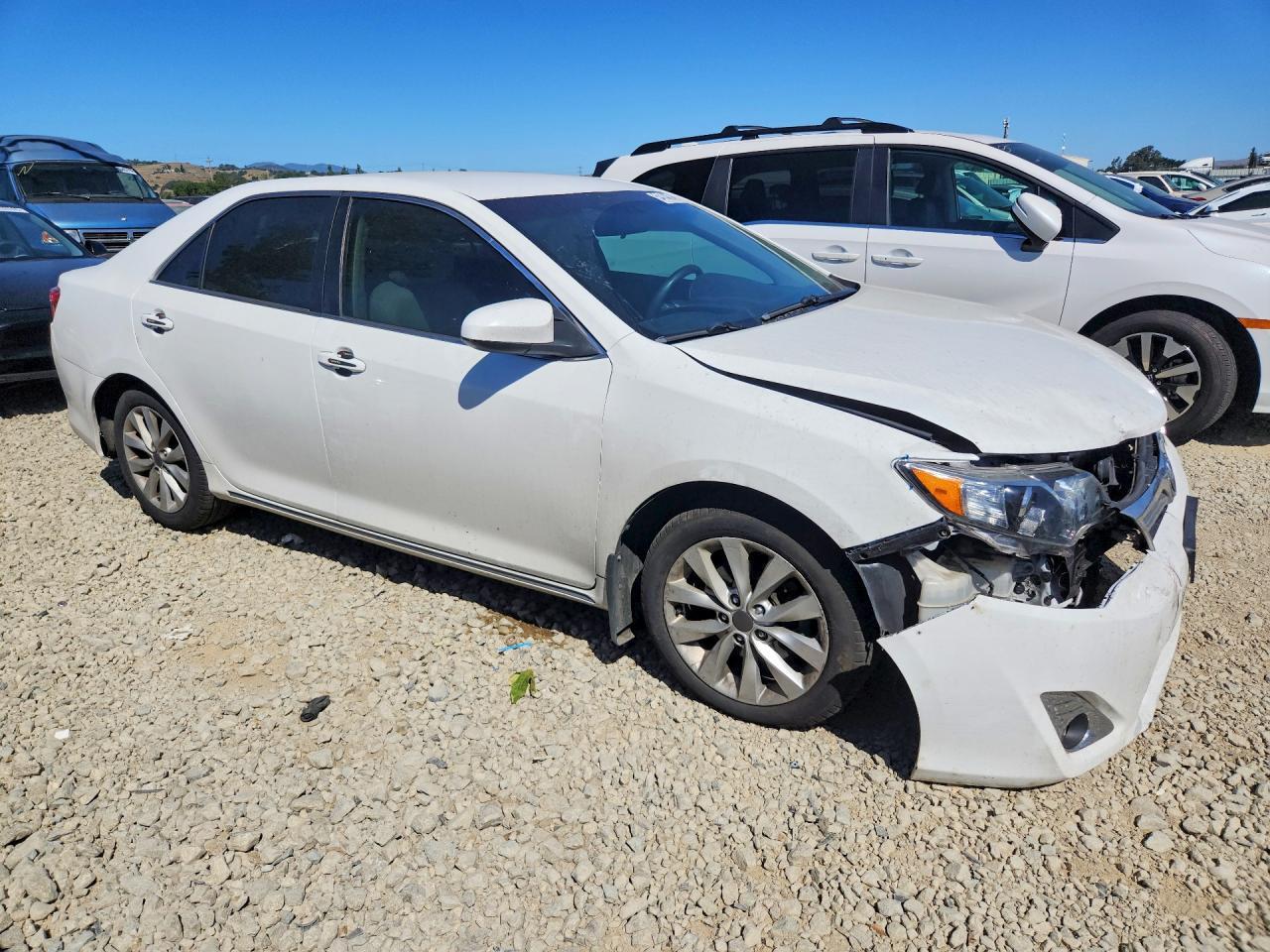 2014 Toyota Camry Hybrid Le - Фото 4