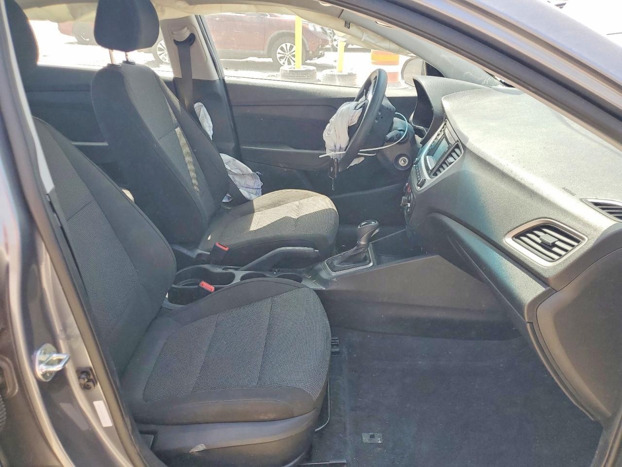 2019 Hyundai Accent Se - Фото 7