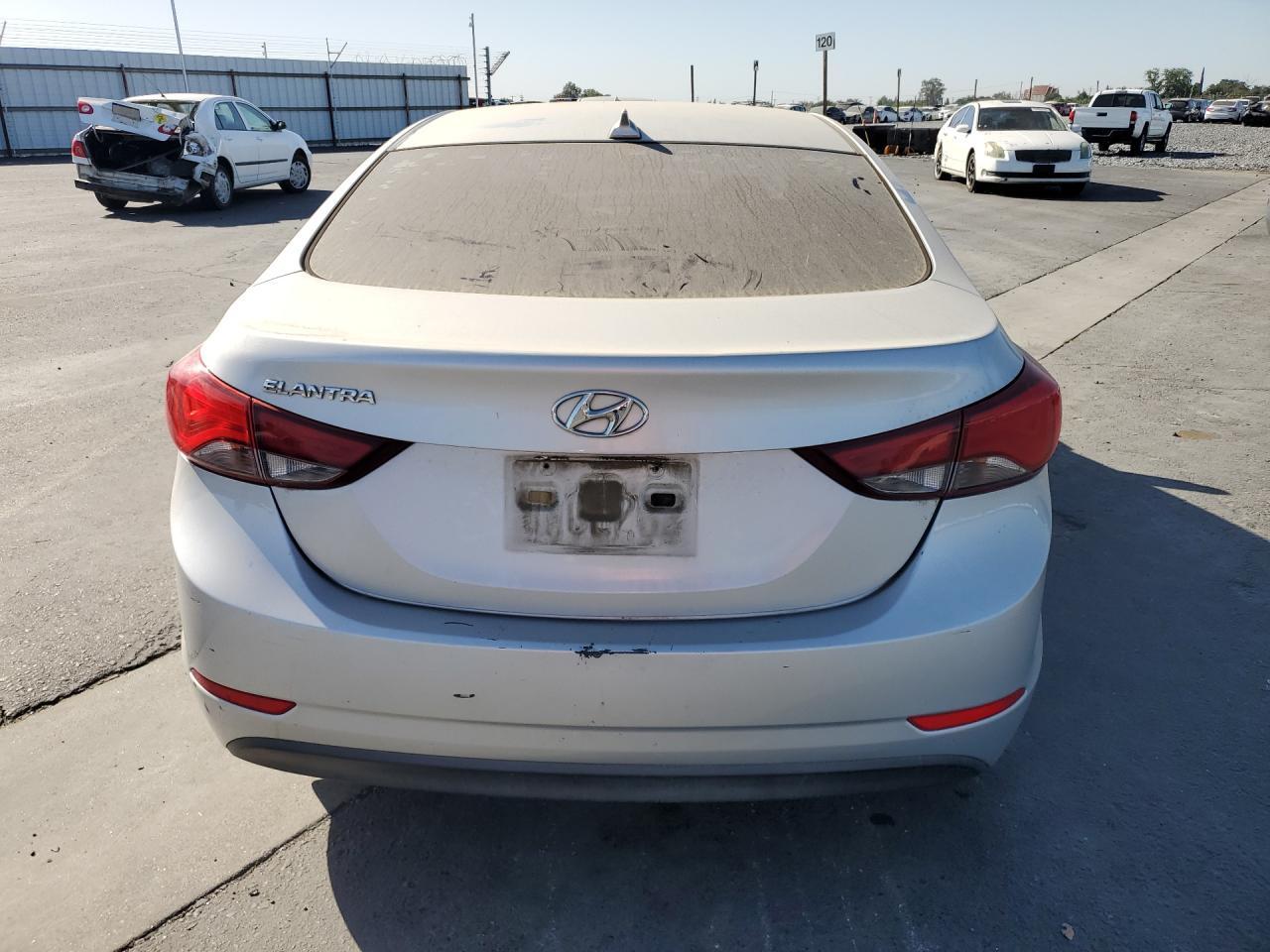 2016 Hyundai Elantra Se - Image 6