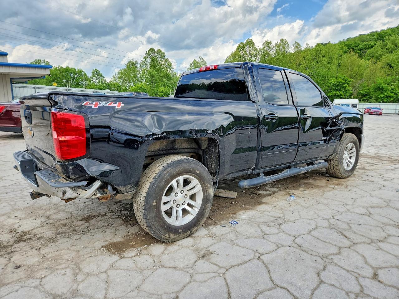 2017 Chevrolet Silverado C1500 Heavy Duty - Image 5