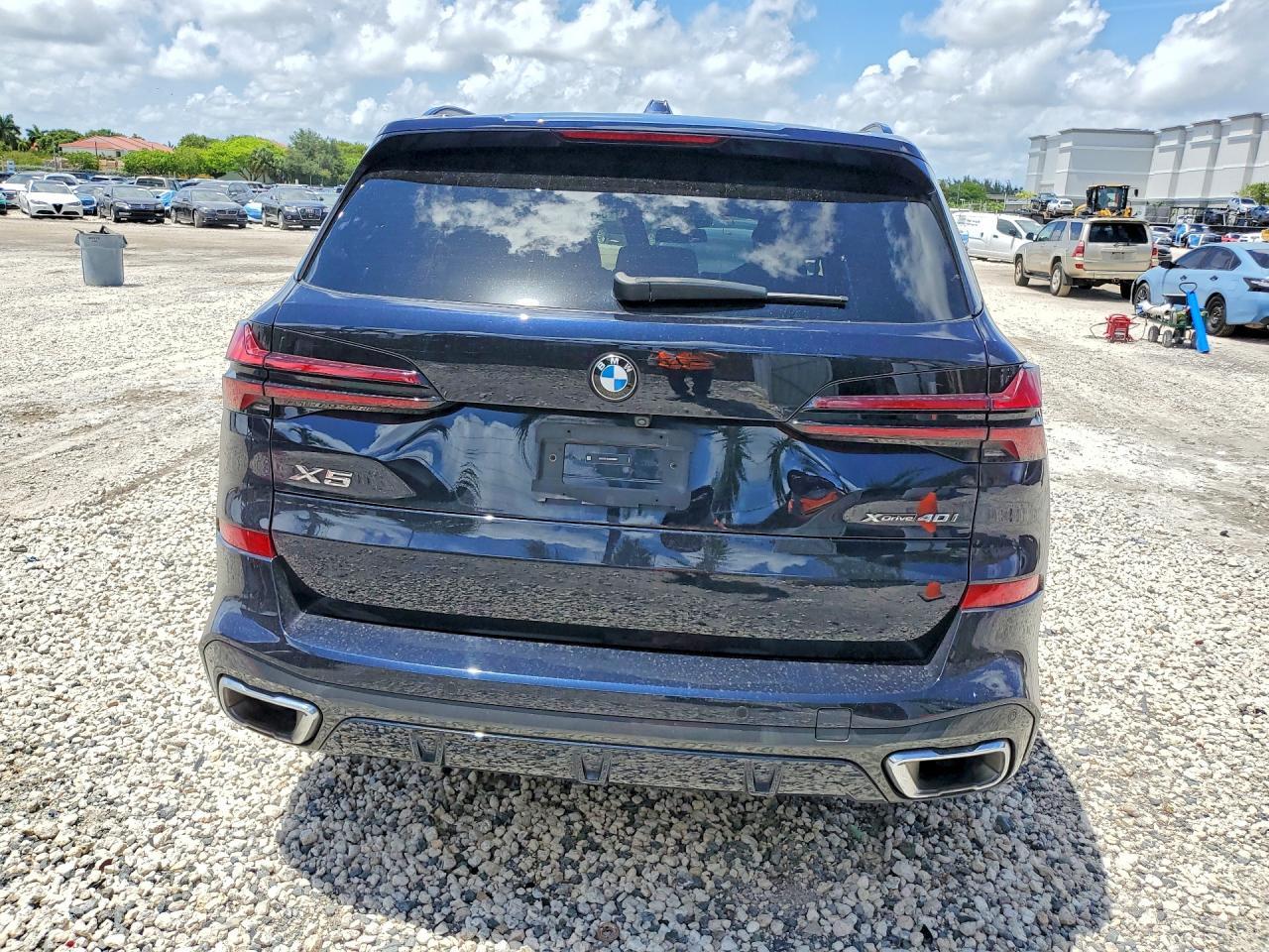 2025 BMW X5 xDrive40I - Фото 6