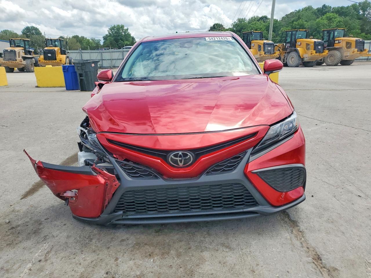 2024 Toyota Camry Se - Фото 5