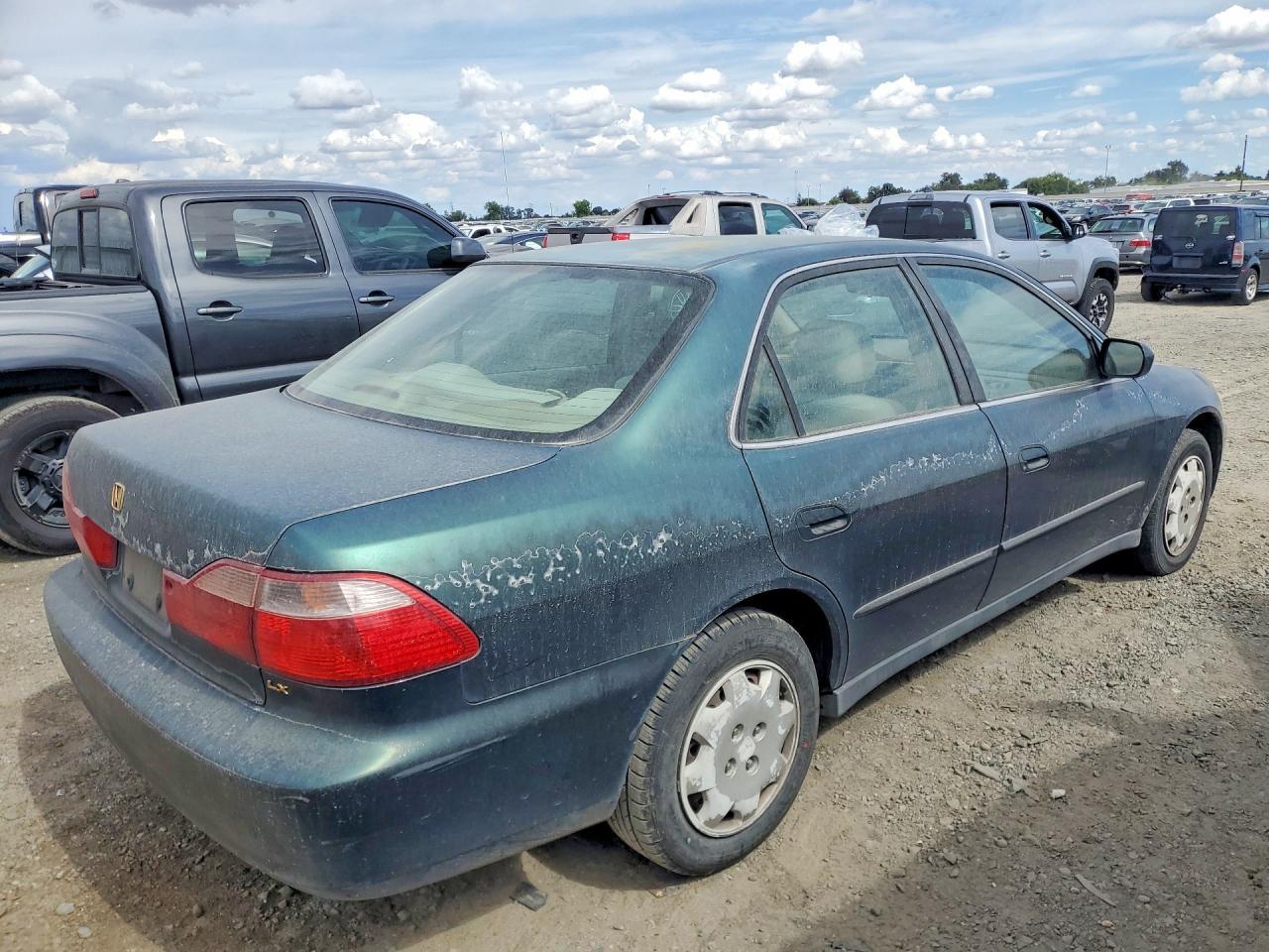 1998 Honda Accord Lx - Image 3