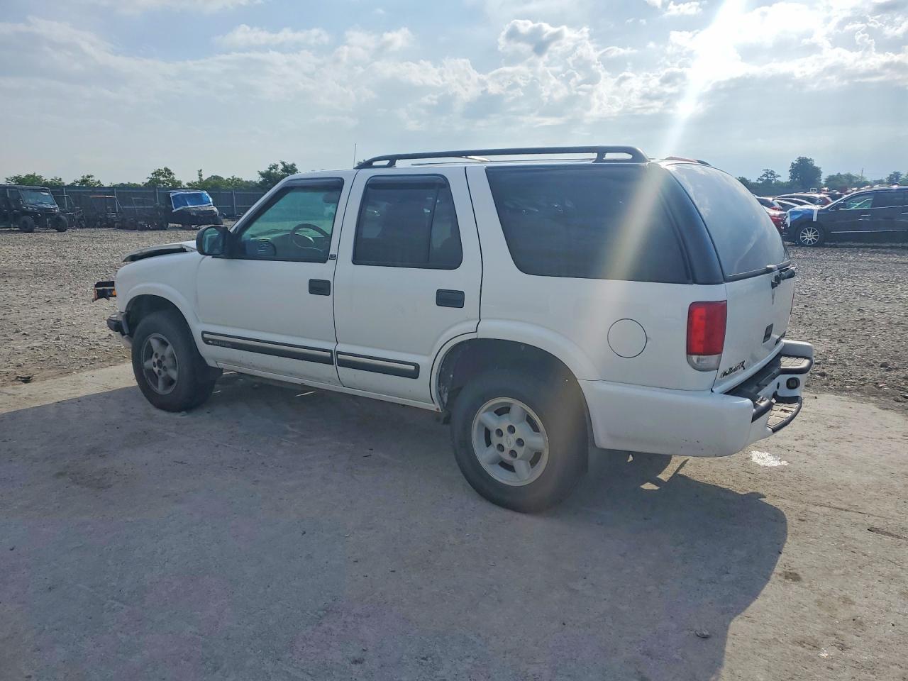 2000 Chevrolet Blazer - Фото 2