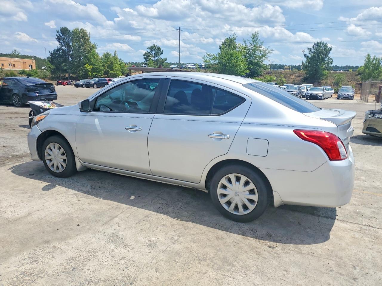 2017 Nissan Versa 1.6 Sv - Image 2