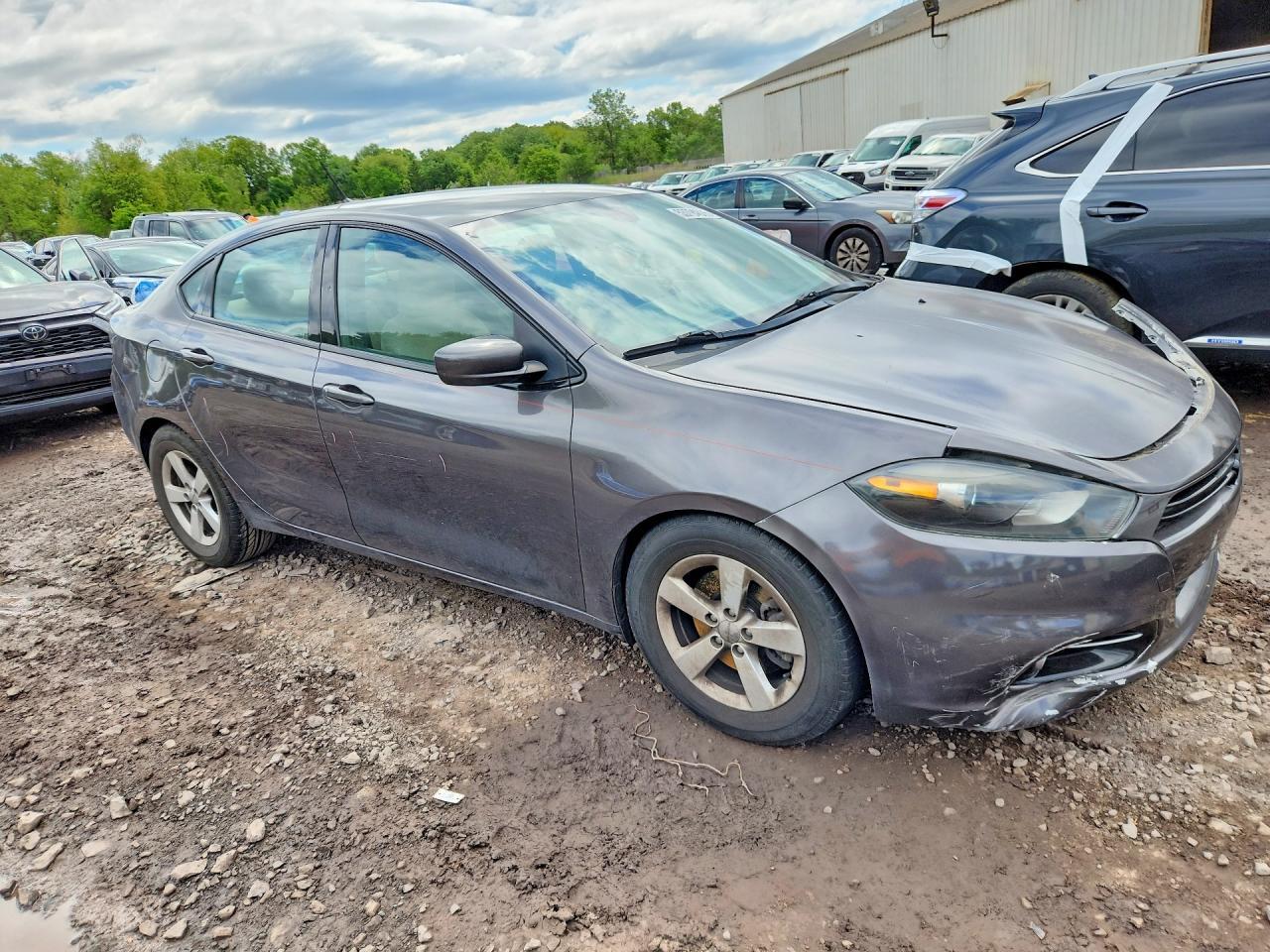 2015 Dodge Dart Sxt - Image 4