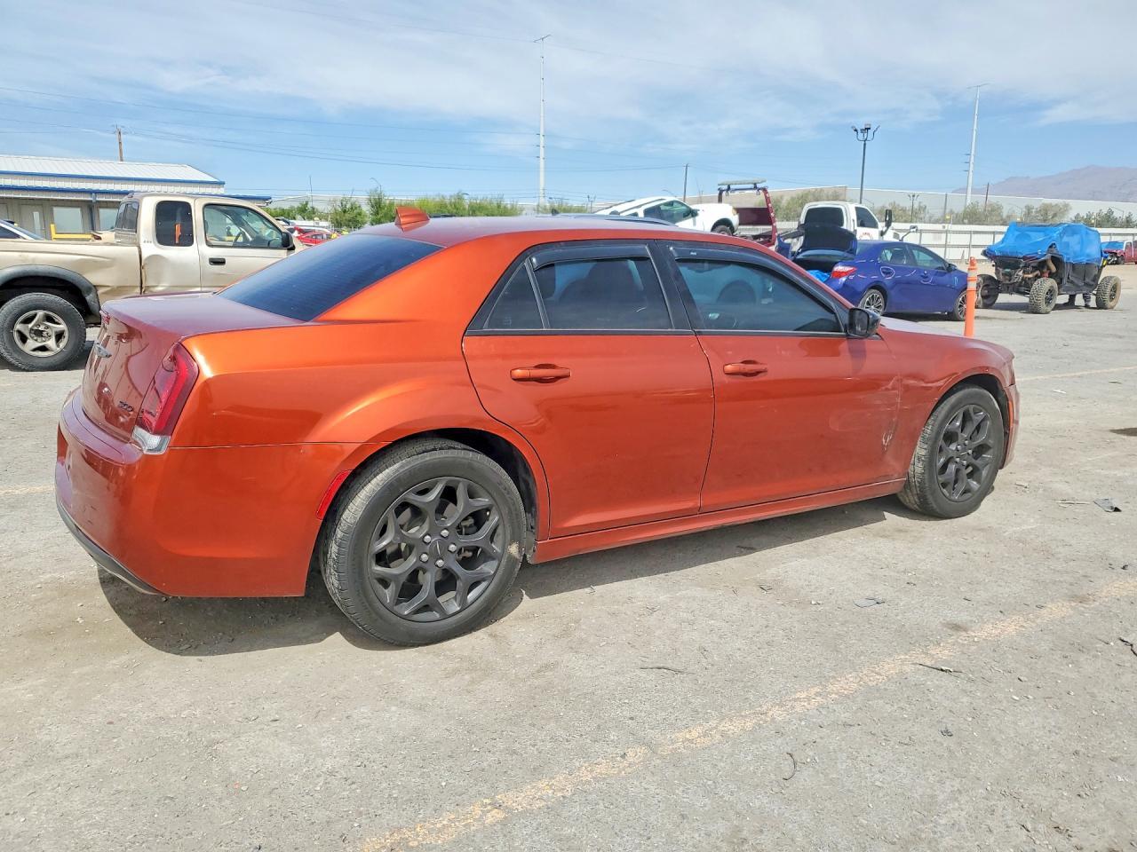 2020 Chrysler 300 Touring - Image 3