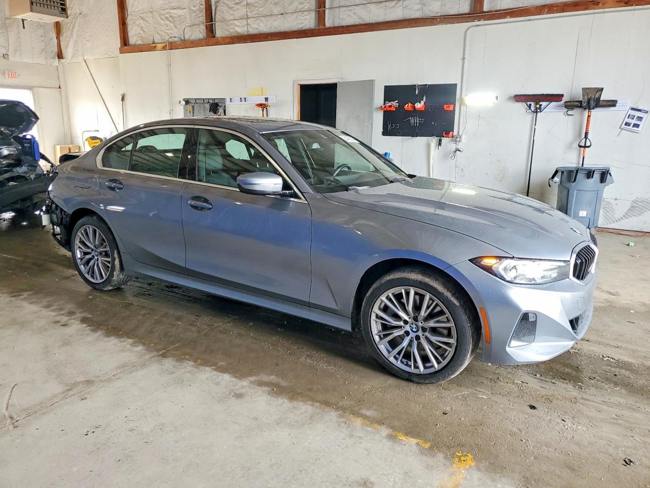 2024 BMW 330Xi - Фото 4