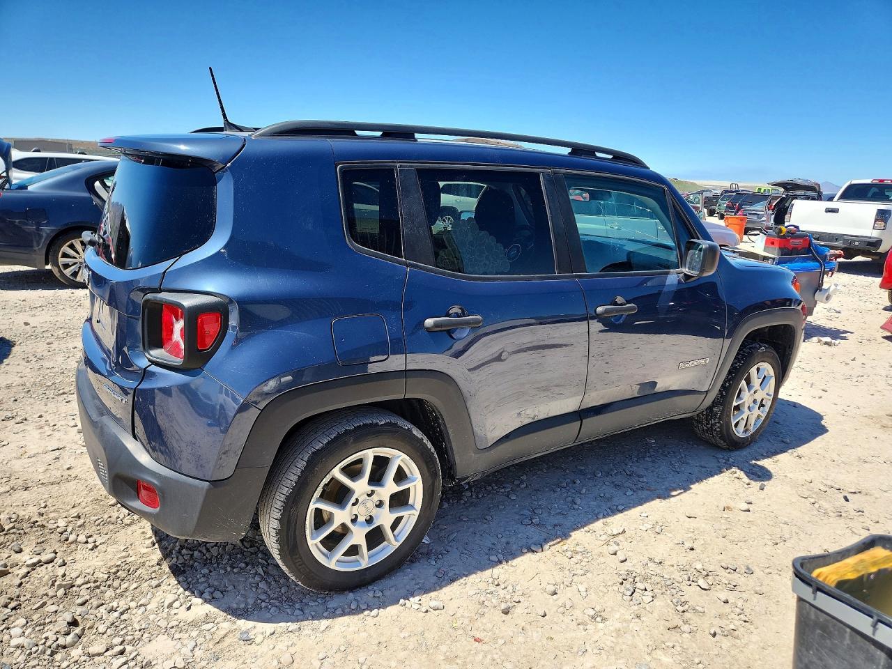 2021 Jeep Renegade Sport - Фото 3