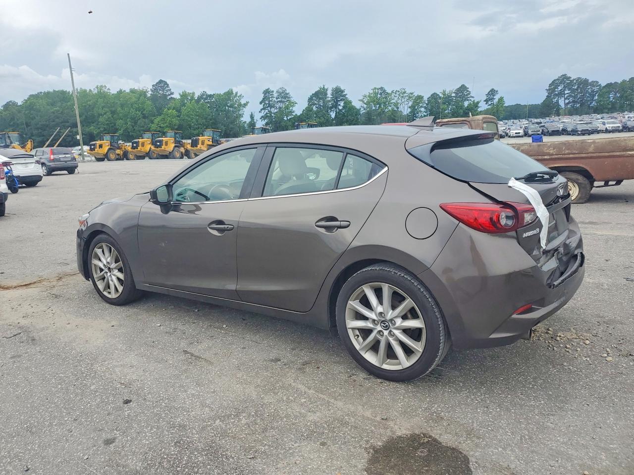 2017 Mazda 3 Grand Touring - Фото 2