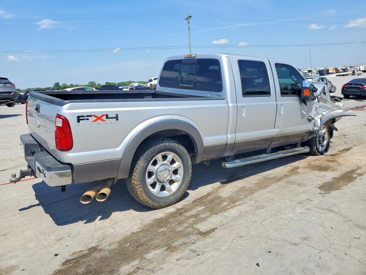 2011 Ford F250 Super Duty - Фото 3