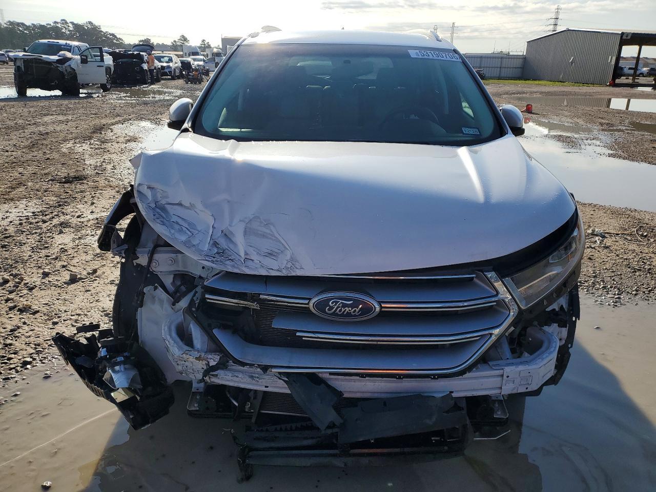 2018 Ford Edge Titanium - Image 5