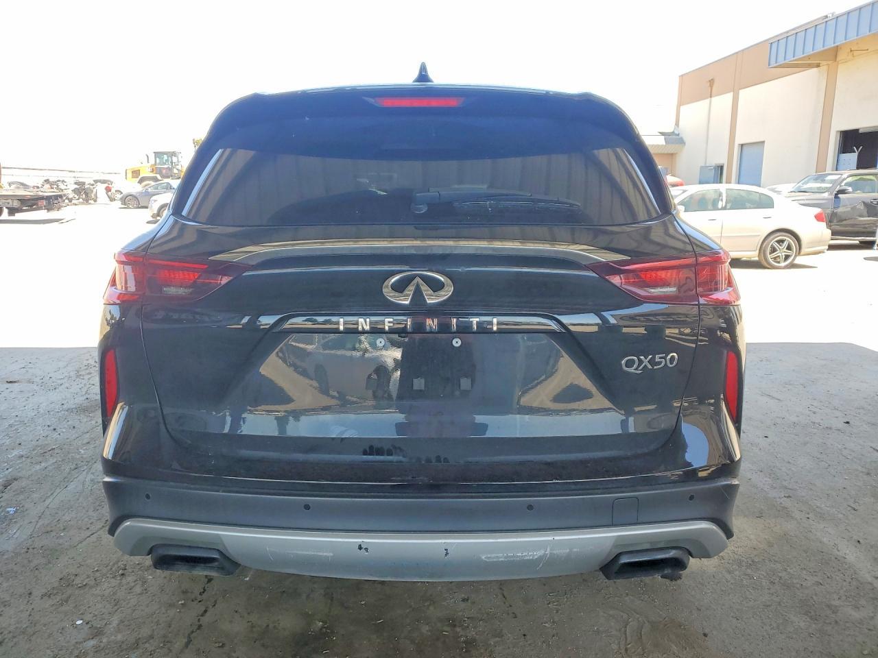 2022 Infiniti Qx50 Luxe - Image 6