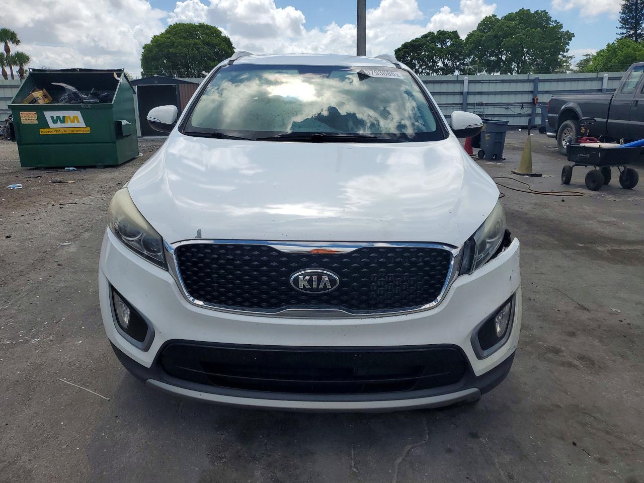 2017 Kia Sorento Ex - Image 5