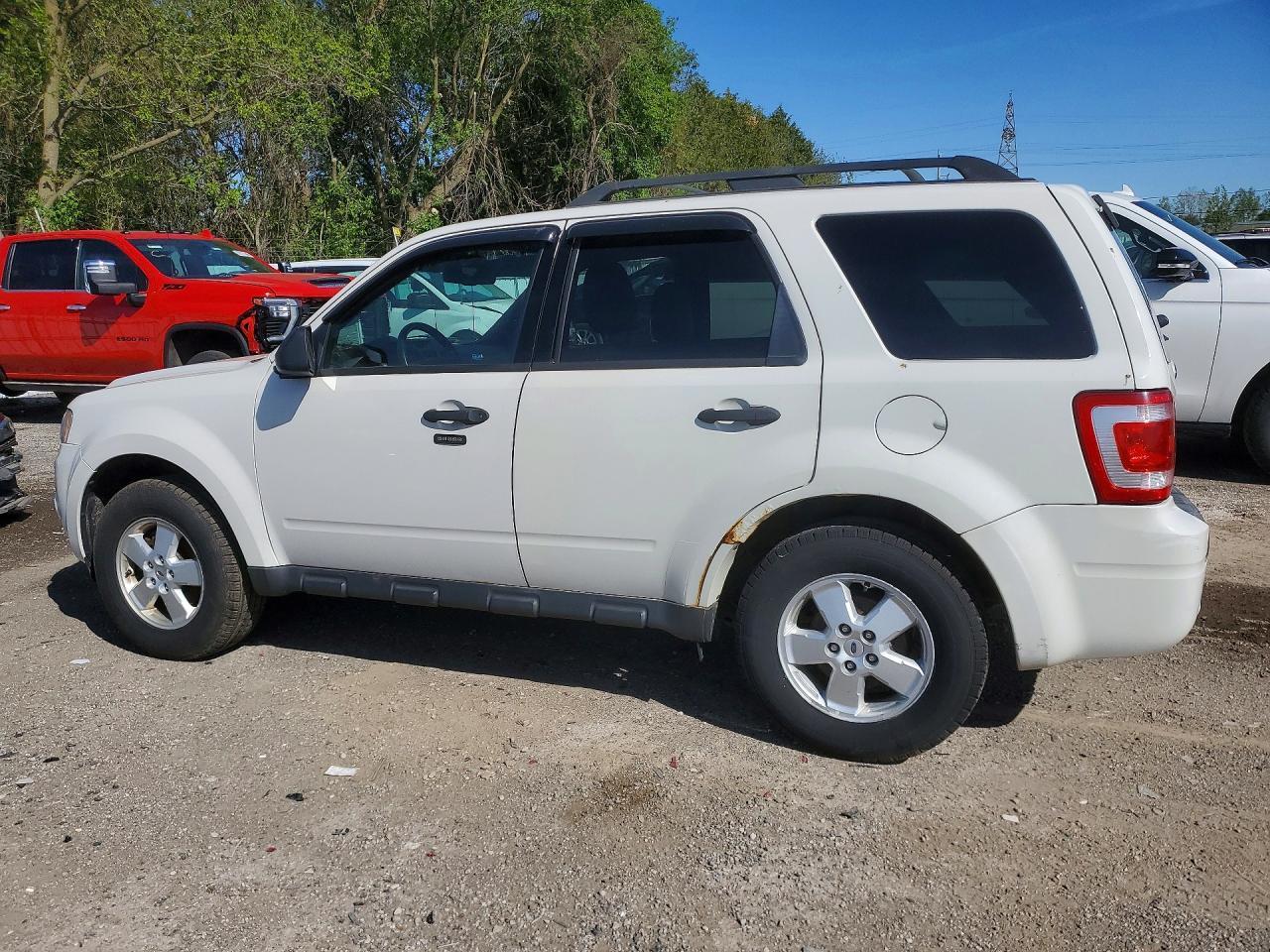2011 Ford Escape Xlt - Фото 2