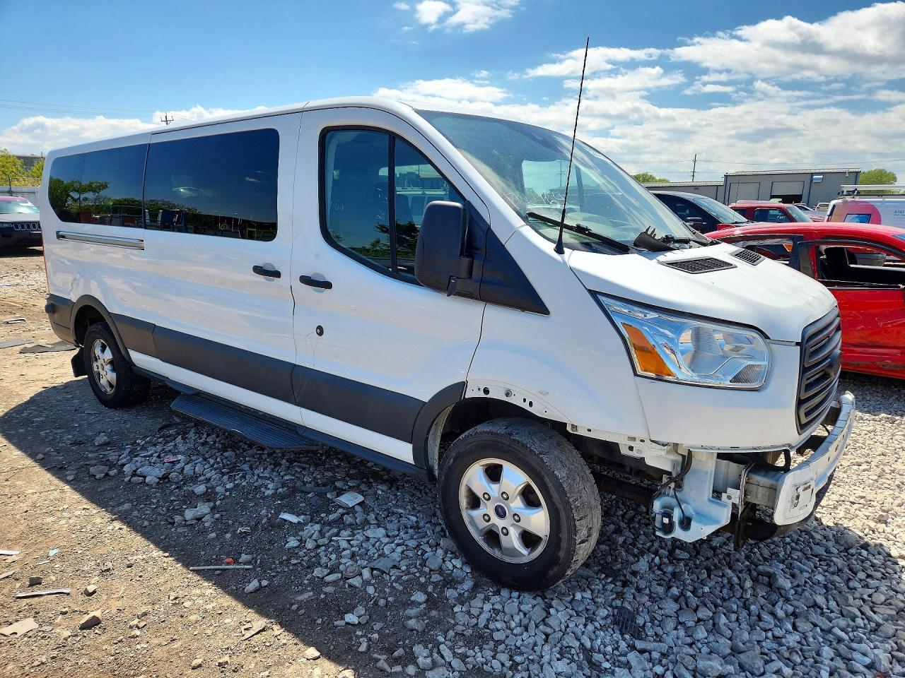 2017 Ford Transit T-350 - Image 4