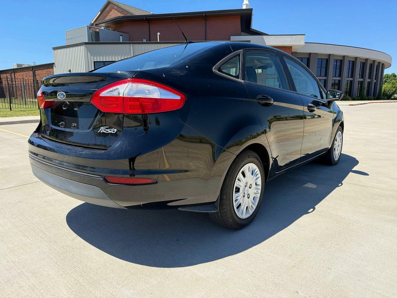 2019 Ford Fiesta S - Image 4