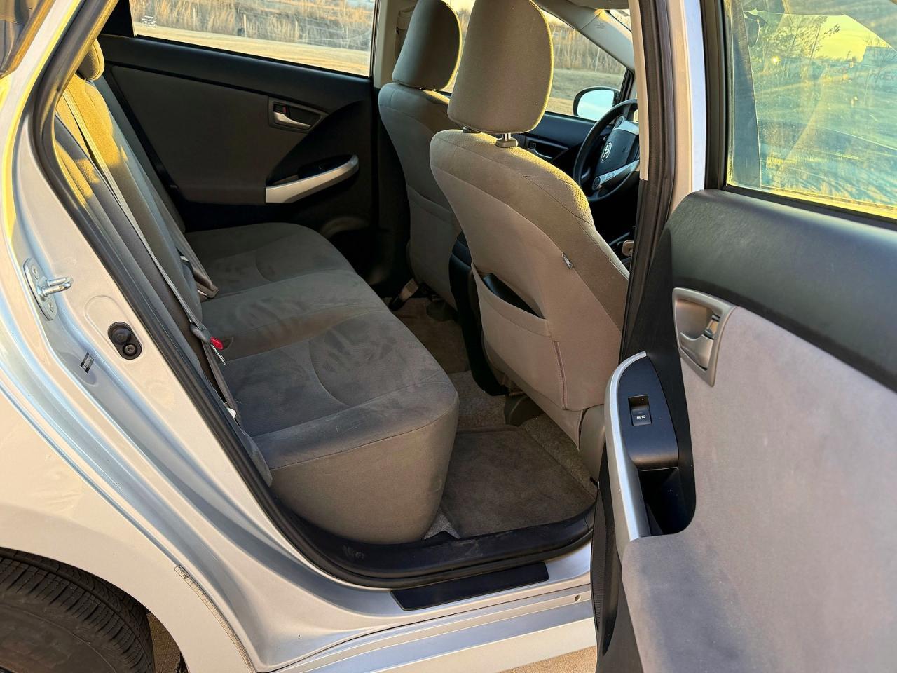 2012 Toyota Prius - Фото 6