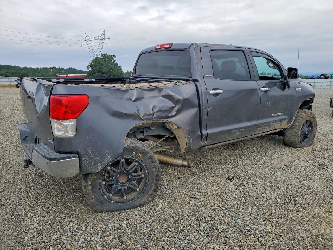 2013 Toyota Tundra Platinum - Фото 3