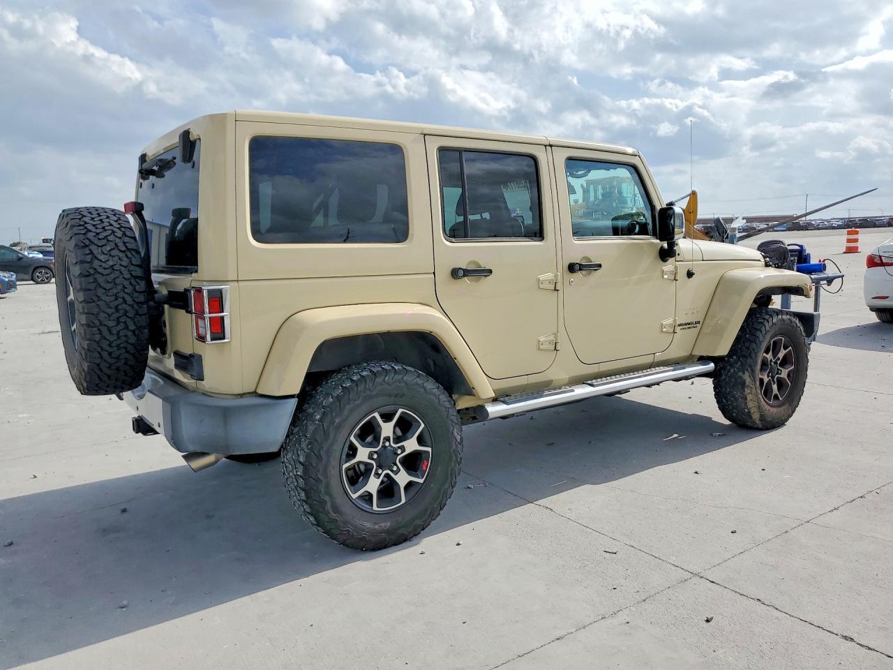 2011 Jeep Wrangler Unlimited - Image 3