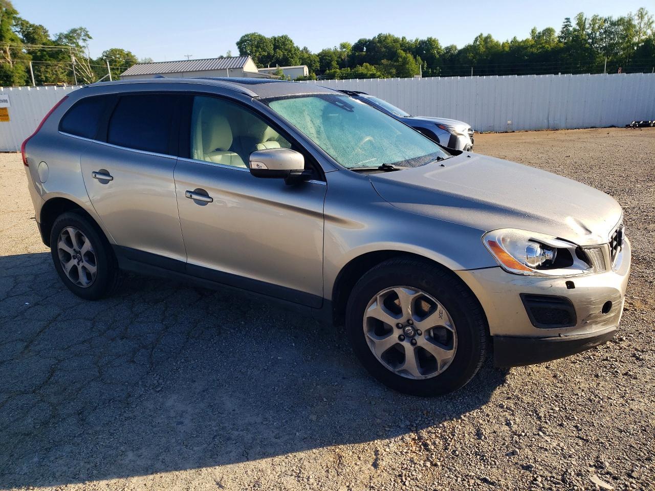2013 Volvo Xc60 3.2 - Image 4
