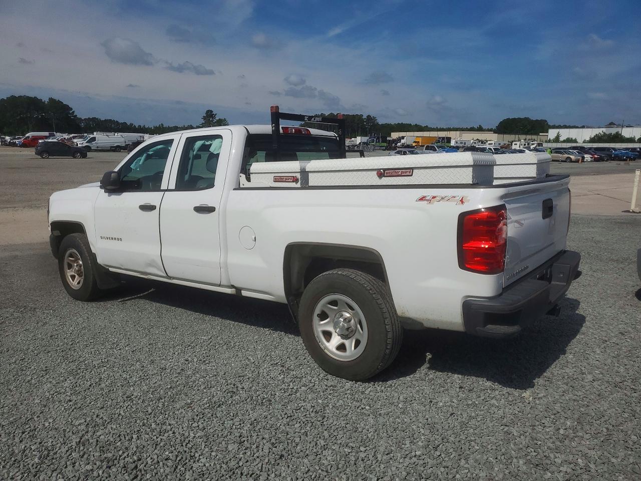 2016 Chevrolet Silverado K1500 - Фото 2