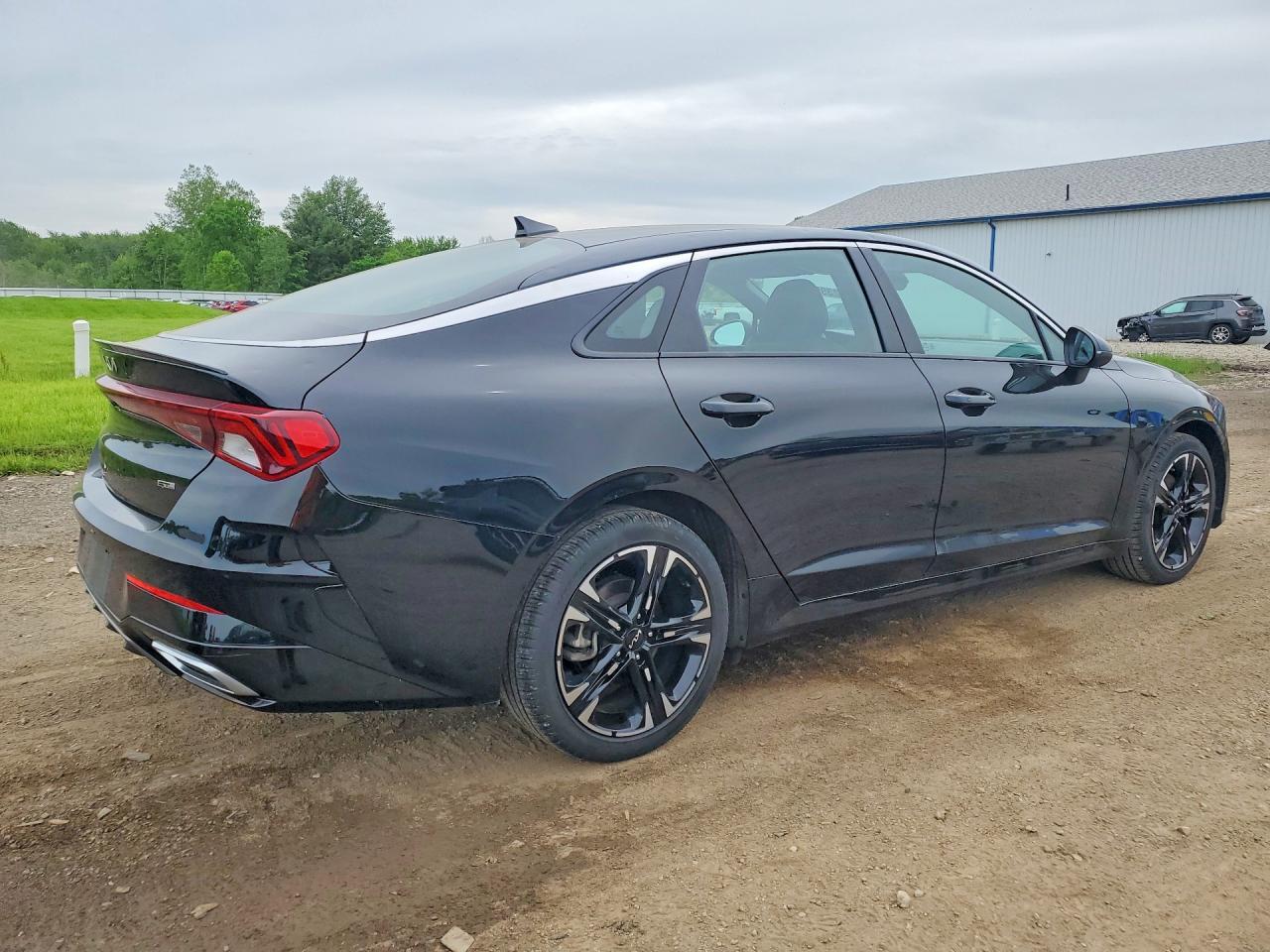 2024 Kia K5 Gt Line - Image 3