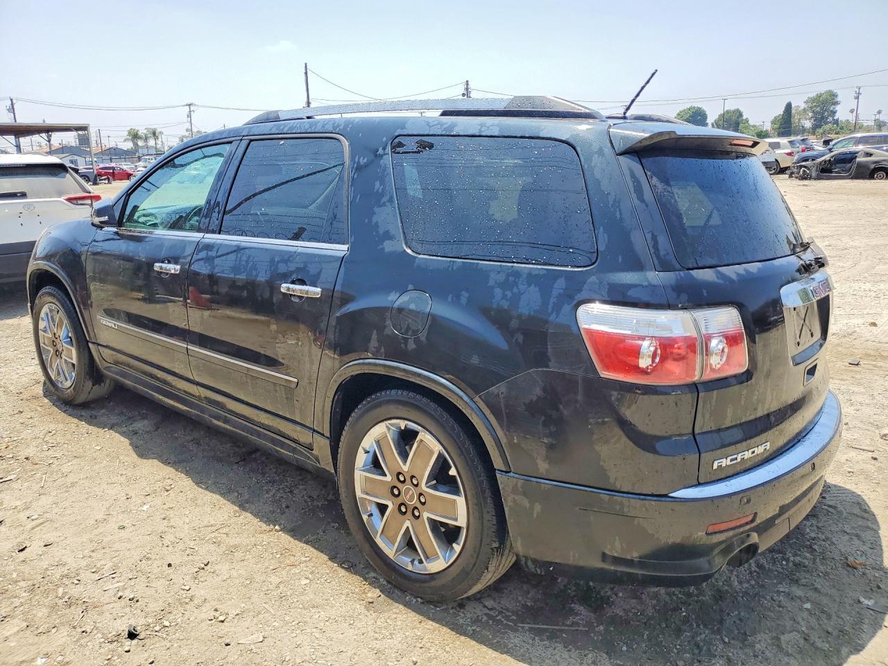 2012 GMC Acadia Denali - Image 2