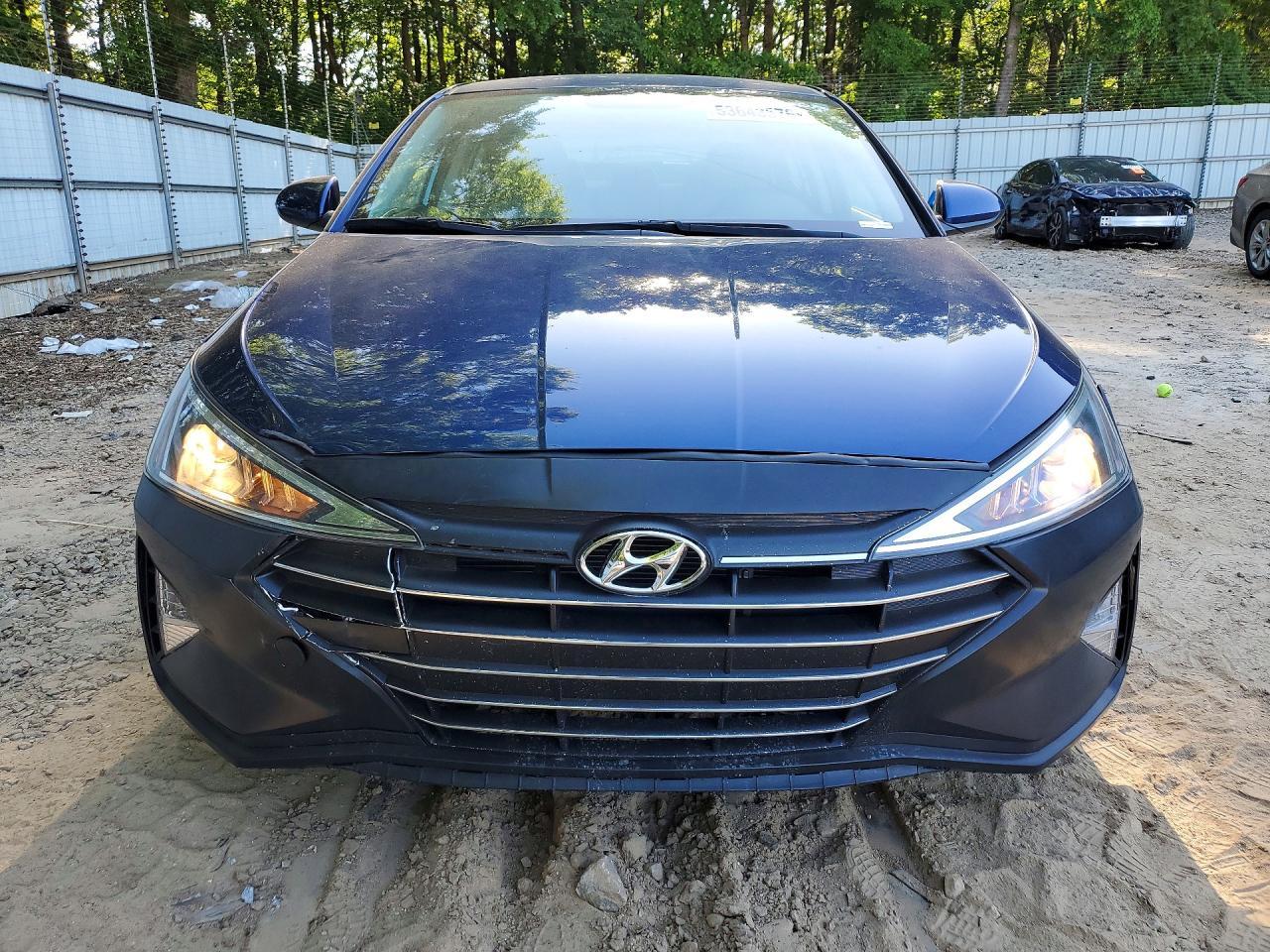 2019 Hyundai Elantra Se - Фото 5