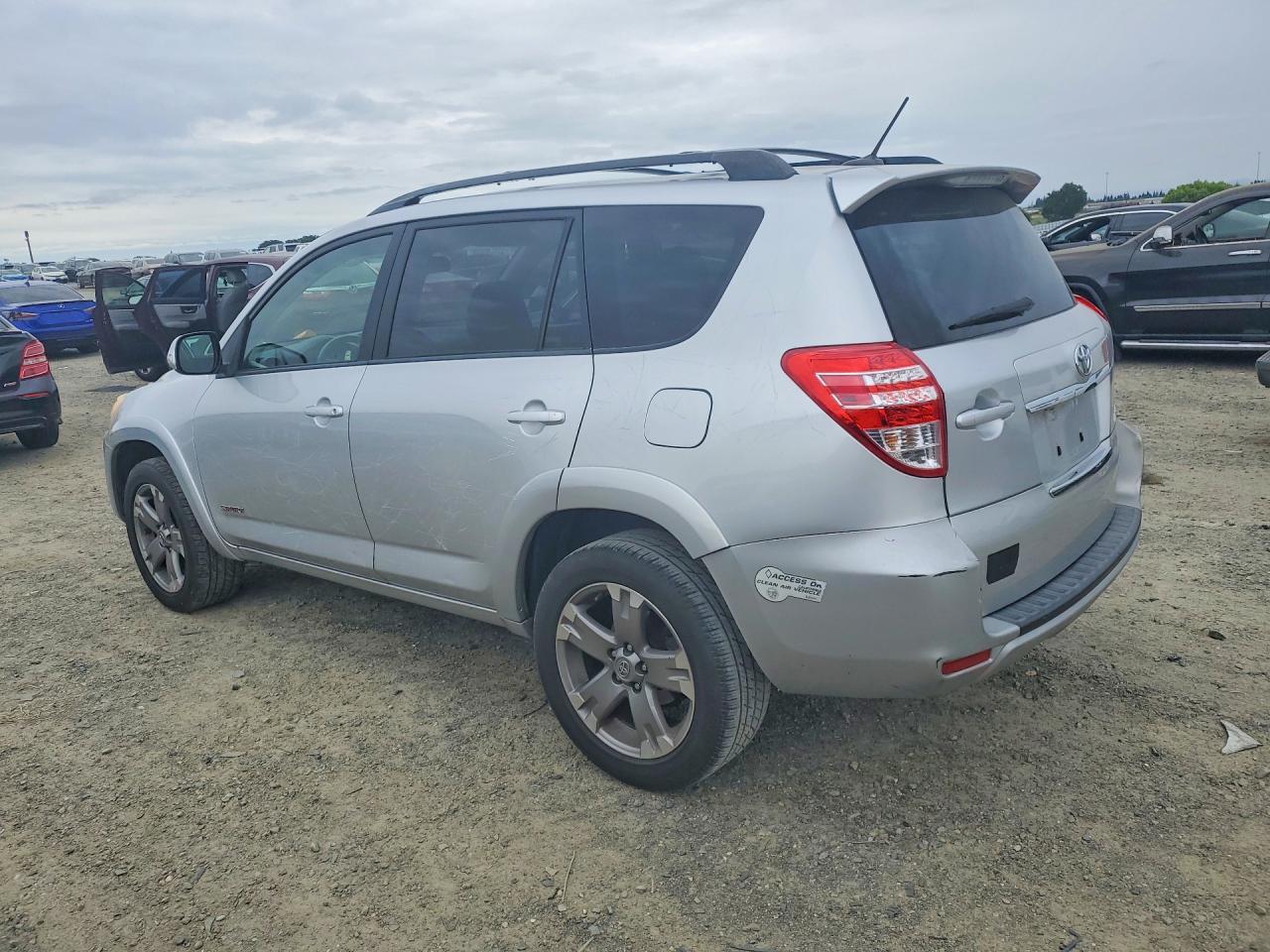 2011 Toyota Rav4 Sport - Фото 2