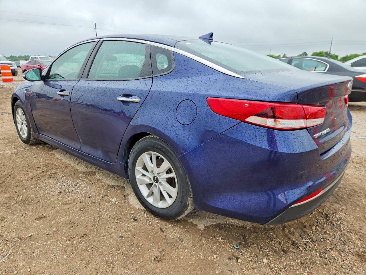 2018 Kia Optima Lx - Image 2