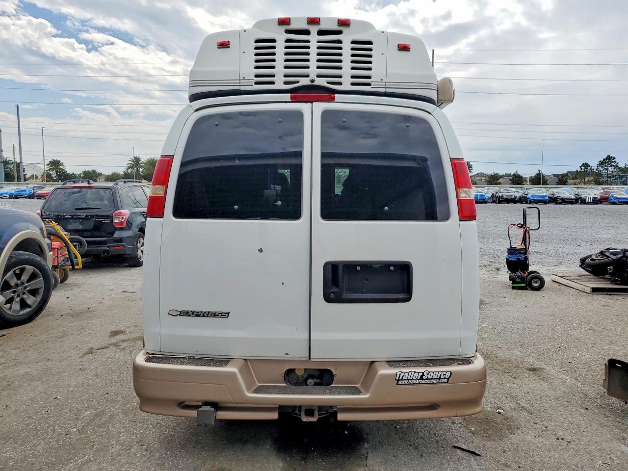 2006 Chevrolet Express G3500 - Фото 6