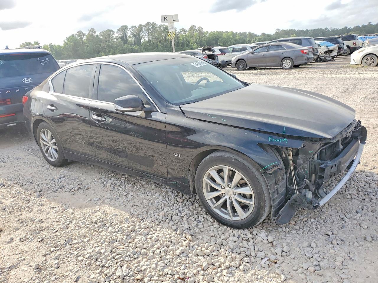 2016 Infiniti Q50 3.0T Premium - Фото 4