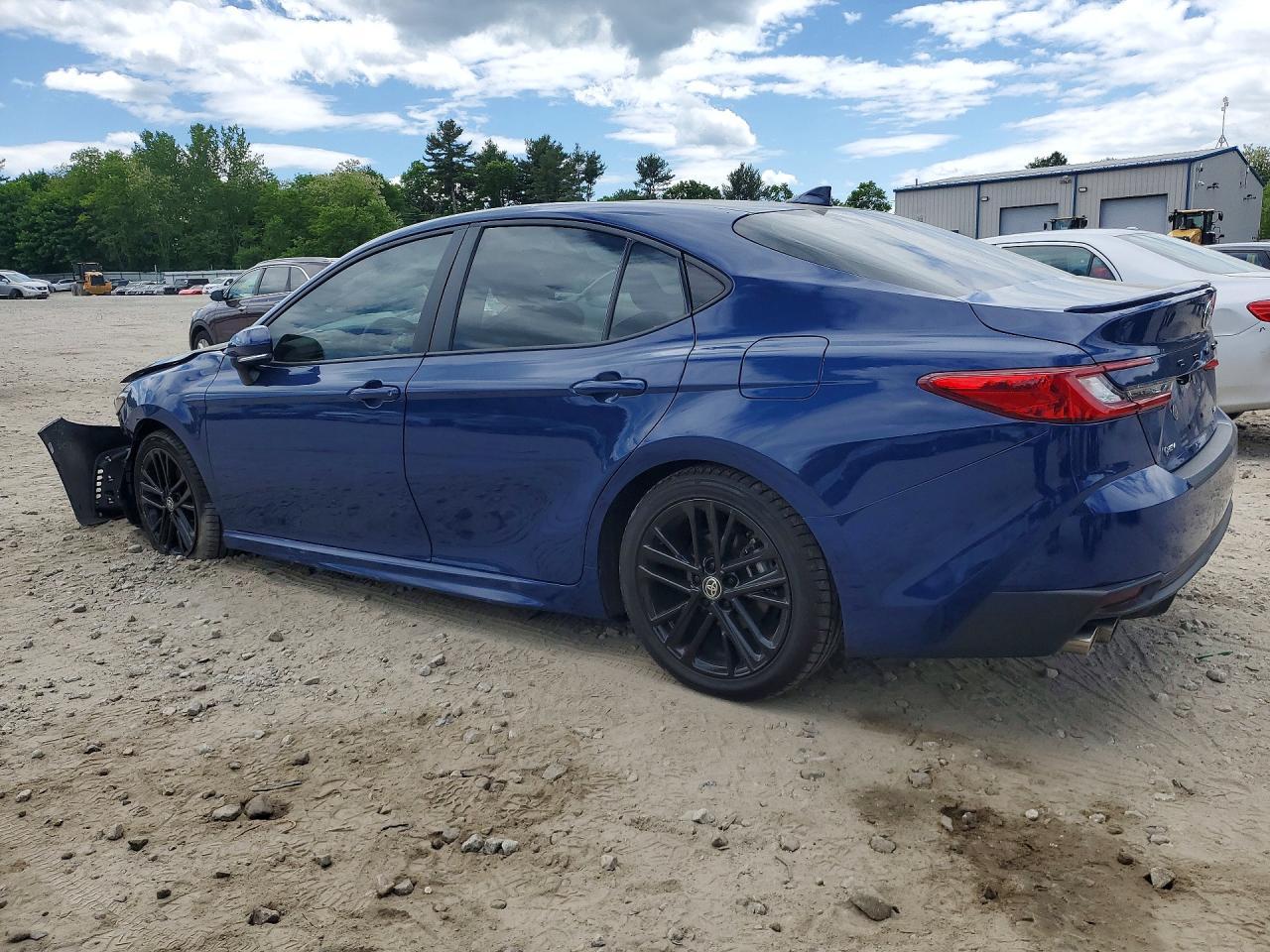 2025 Toyota Camry Se - Фото 2