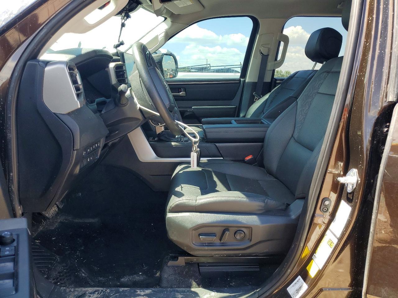 2024 Toyota Tundra Crewmax Limited - Фото 7
