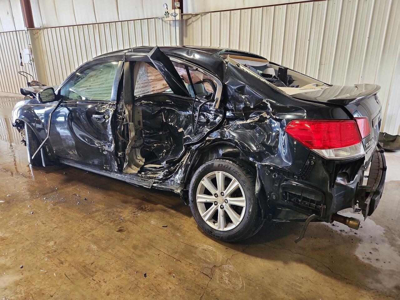 2010 Subaru Legacy 2.5I Premium - Image 2